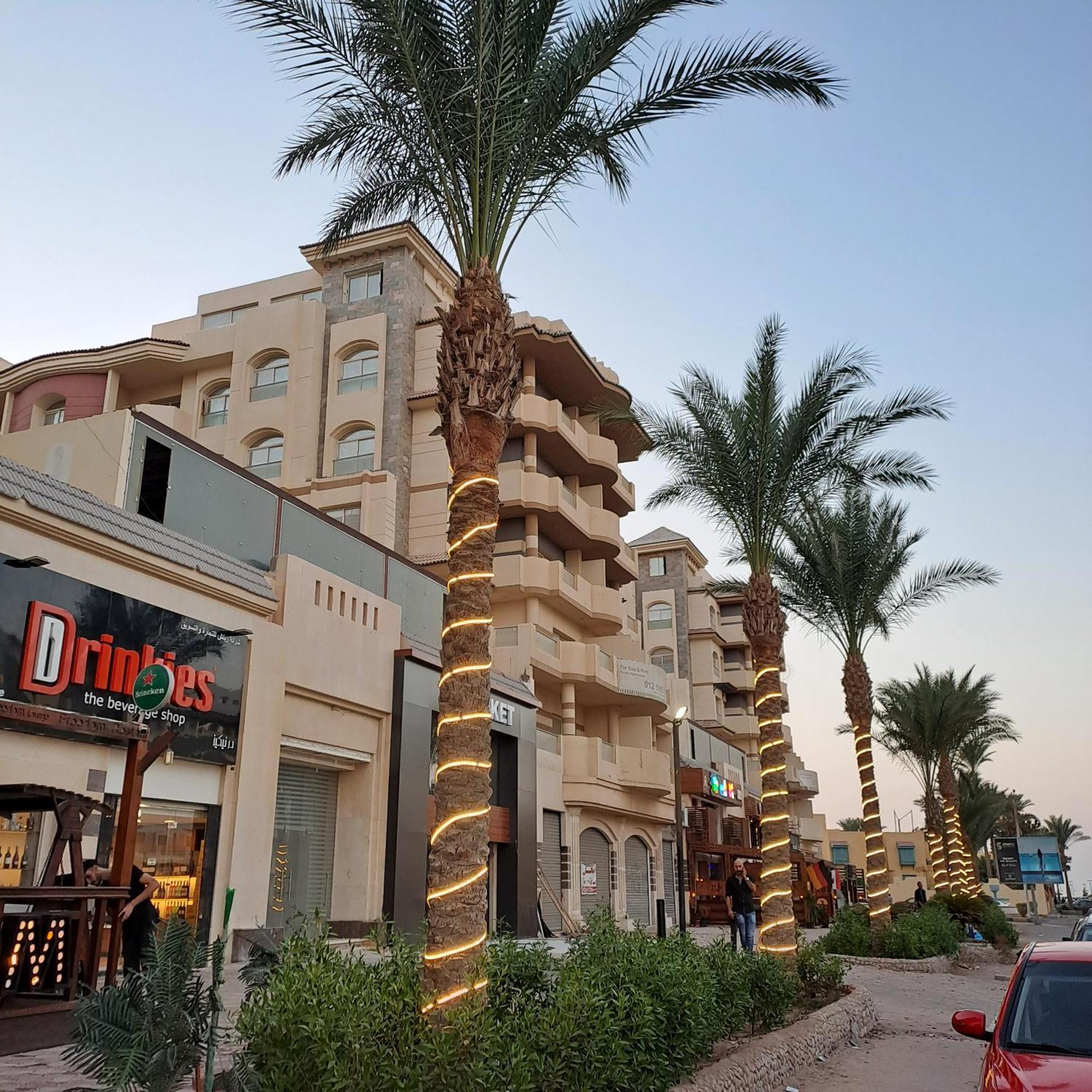Hotel Tiba Golden Resort, Down Town