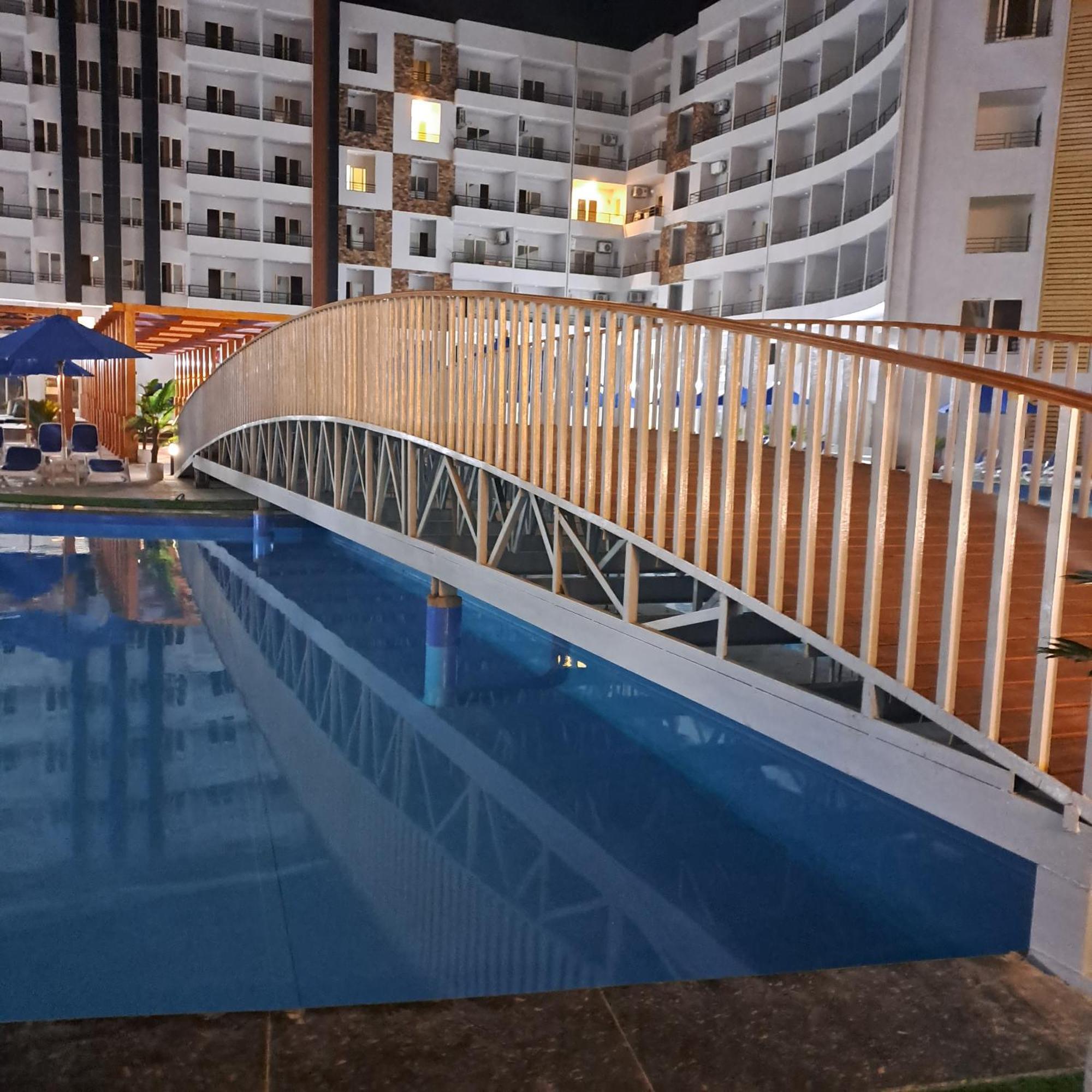 Hotel Tiba Golden Resort, Down Town