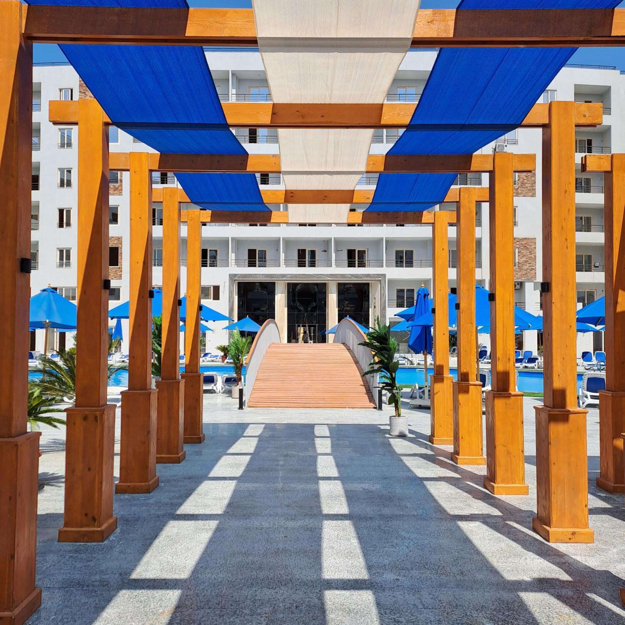 Hotel Tiba Golden Resort, Down Town